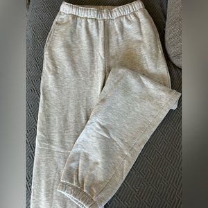 Women’s grey sweats